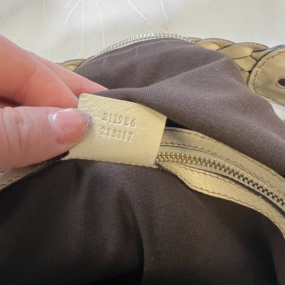 Gucci GG Supreme Canvas/White Leather Pelham Tote - Picture 8 of 9